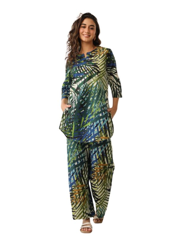 NAINVISH Women's Cotton Blend Green Printed V-Neck Co-ord Set | Daily & Casual Wear